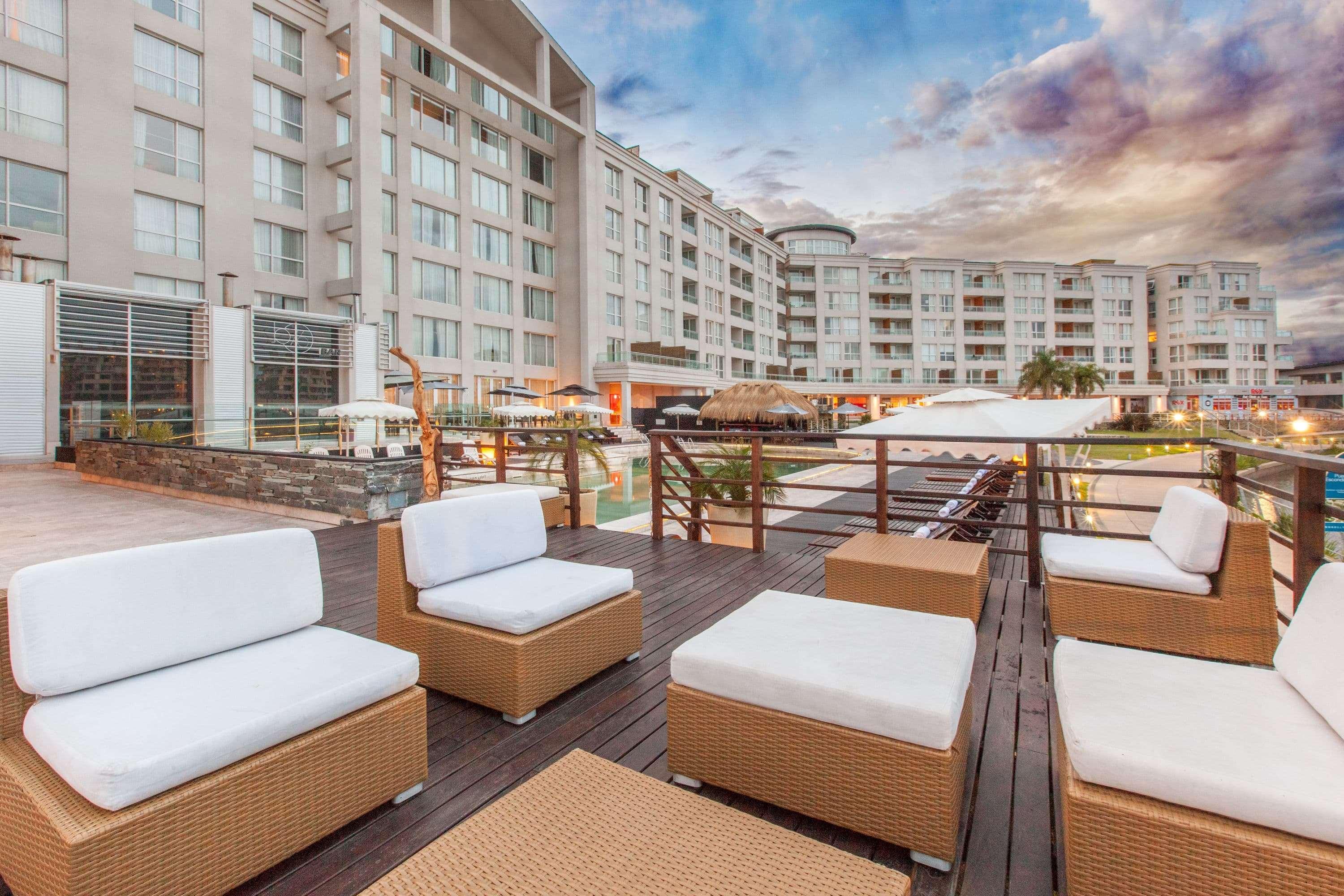 מלון Wyndham Nordelta Tigre - Buenos Aires מראה חיצוני תמונה The hotel's pool