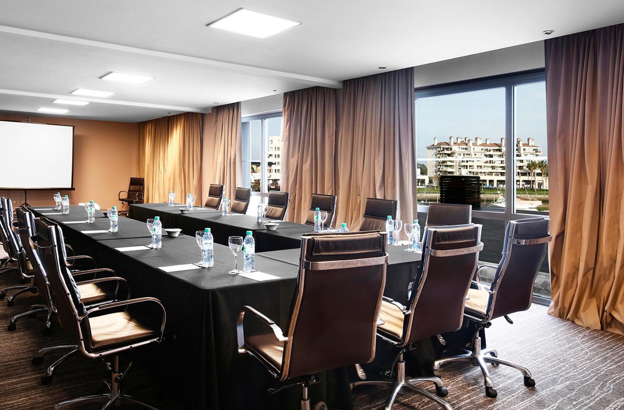 מלון Wyndham Nordelta Tigre - Buenos Aires מראה חיצוני תמונה Meeting room
