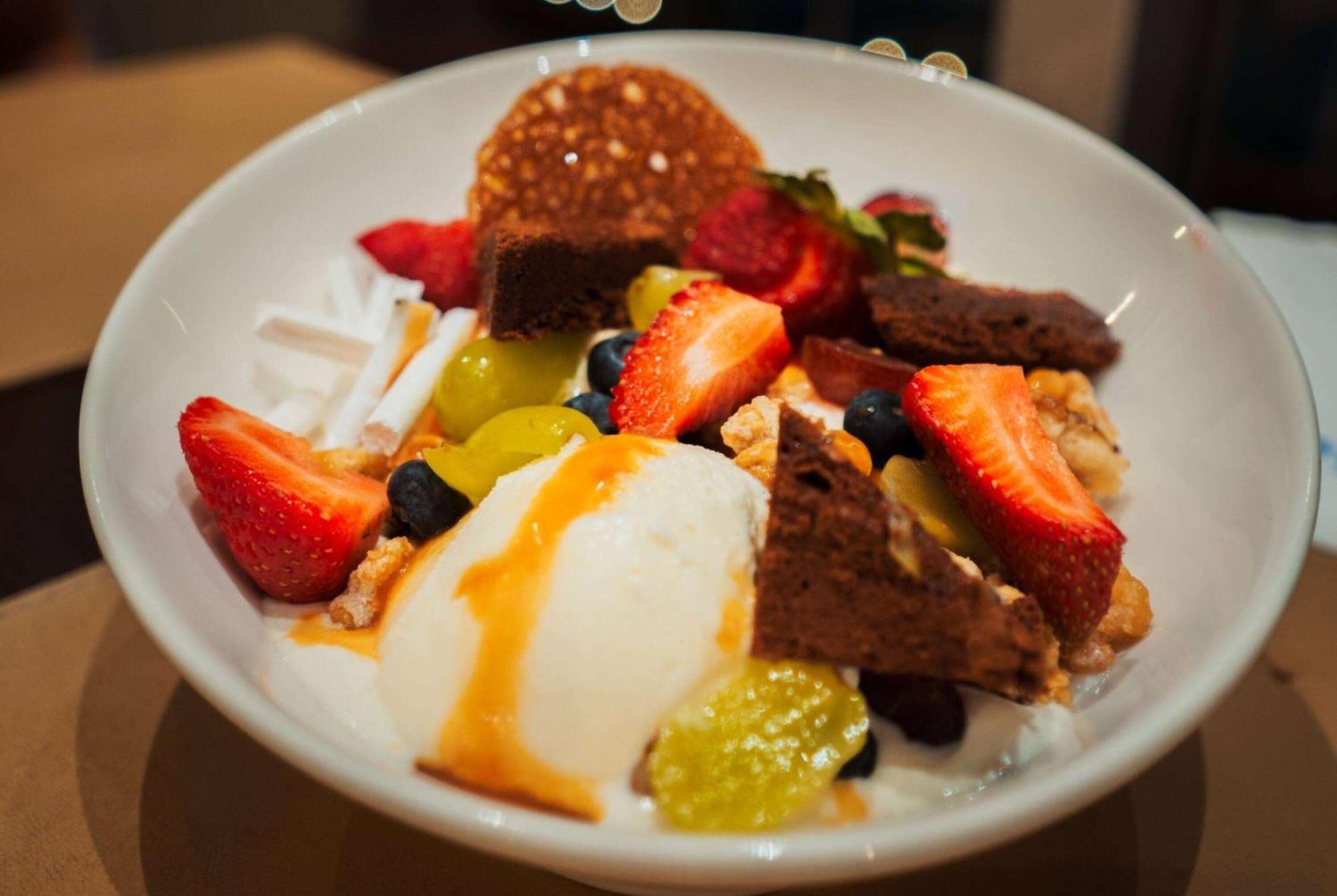 מלון Wyndham Nordelta Tigre - Buenos Aires מראה חיצוני תמונה Fruit salad with yogurt